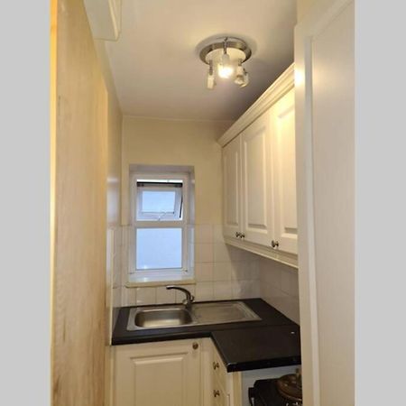 1 Bed Room Apartment Дублин Экстерьер фото